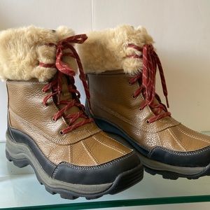 Clark’s heavy duty winter shoes sz 8.5W